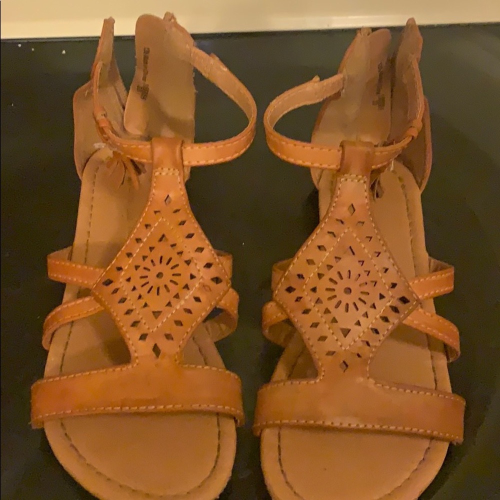Girls sandals
